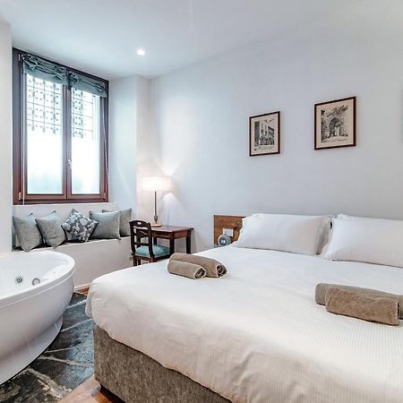 Suite Lo Storico - The House Of Travelers โกโม ภายนอก รูปภาพ